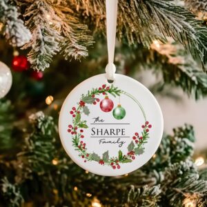 Wreath Family Flat Bauble